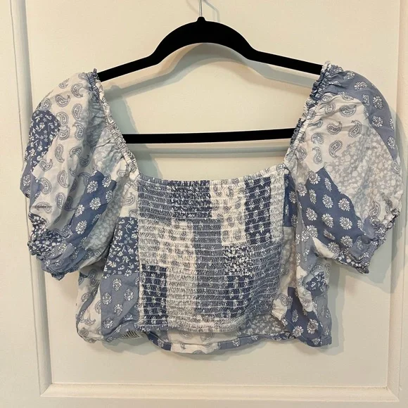 Hollister Co. Blue Paisley patchwork puff sleeve corset crop top Size Large - Picture 3 of 4